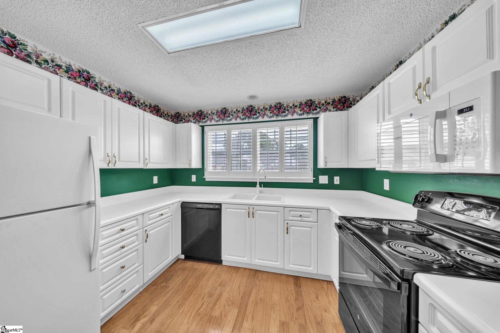 108 Raintree Cove Drive Property Photo 9