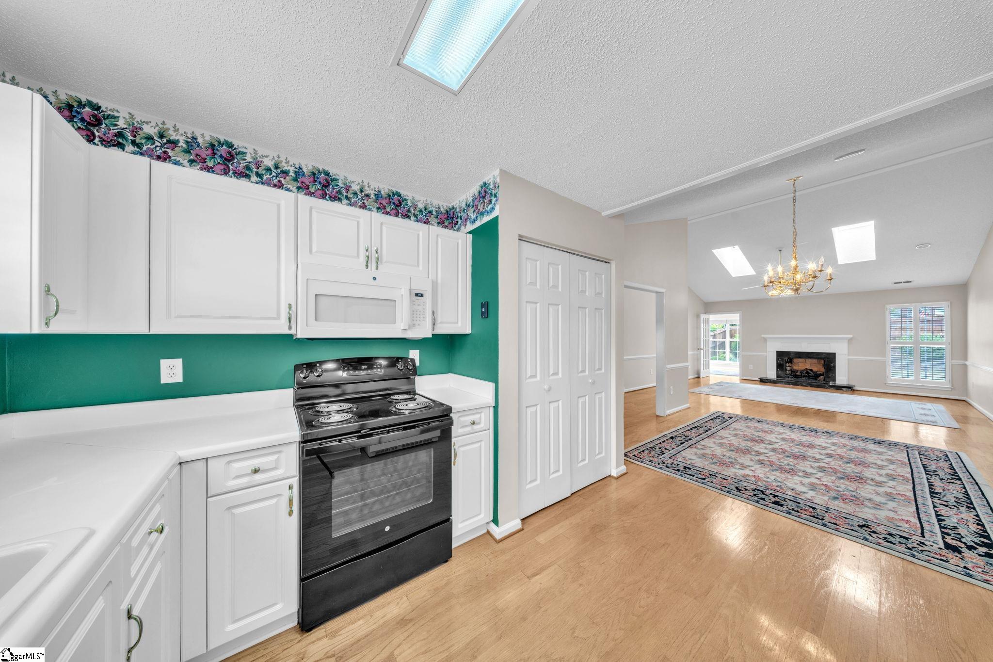 108 Raintree Cove Drive Property Photo 10