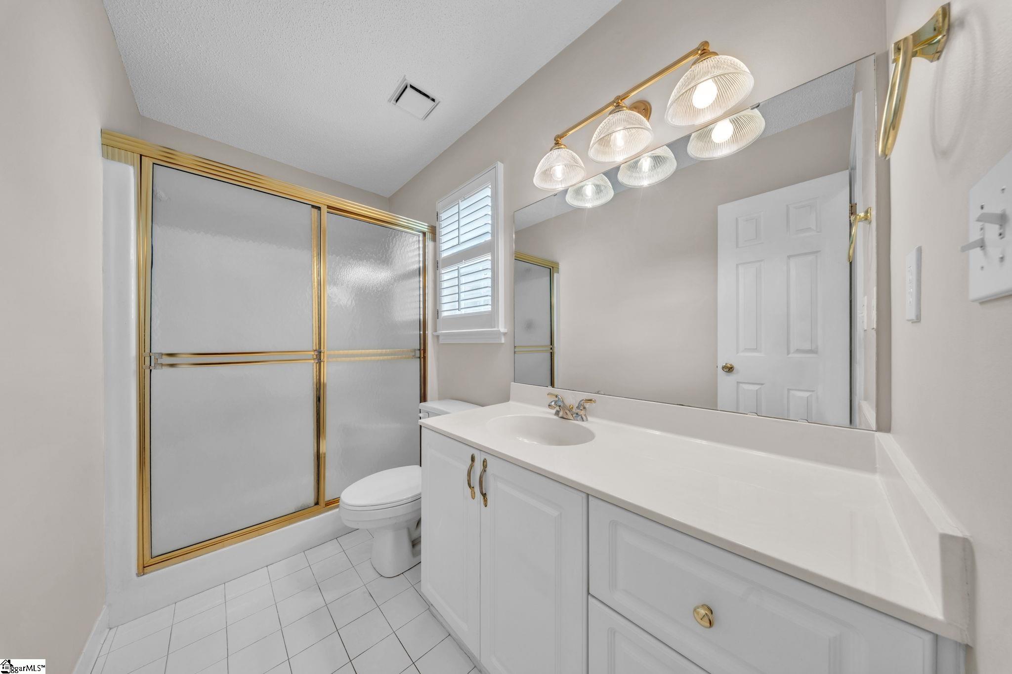 108 Raintree Cove Drive Property Photo 16