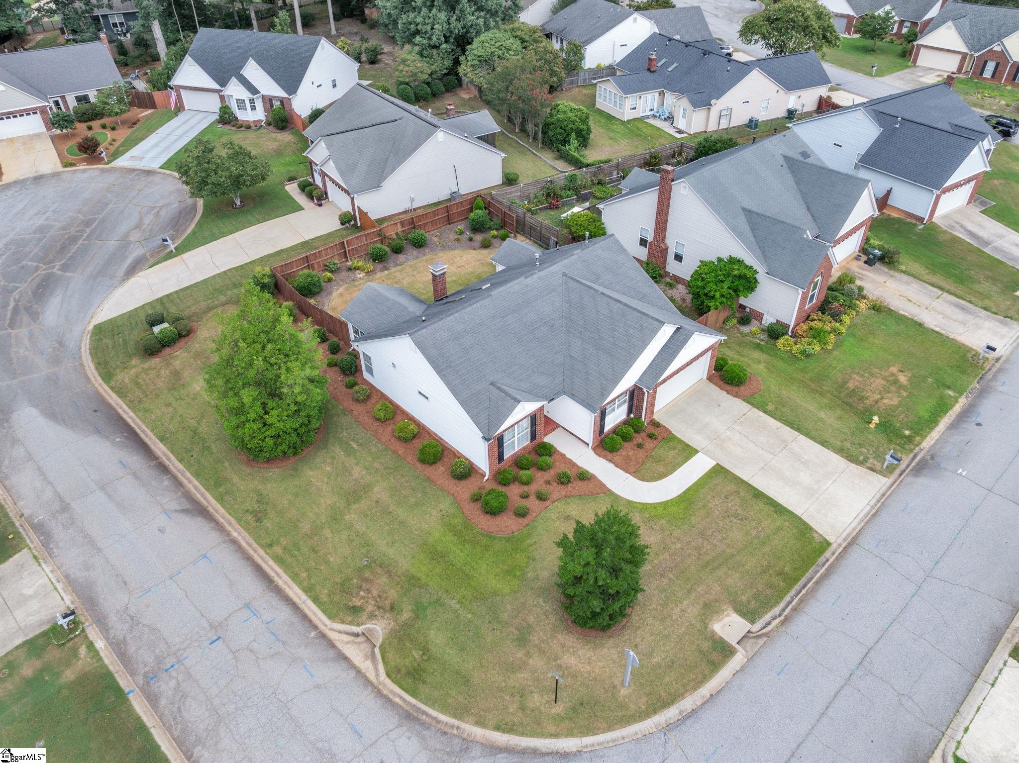 108 Raintree Cove Drive Property Photo 27