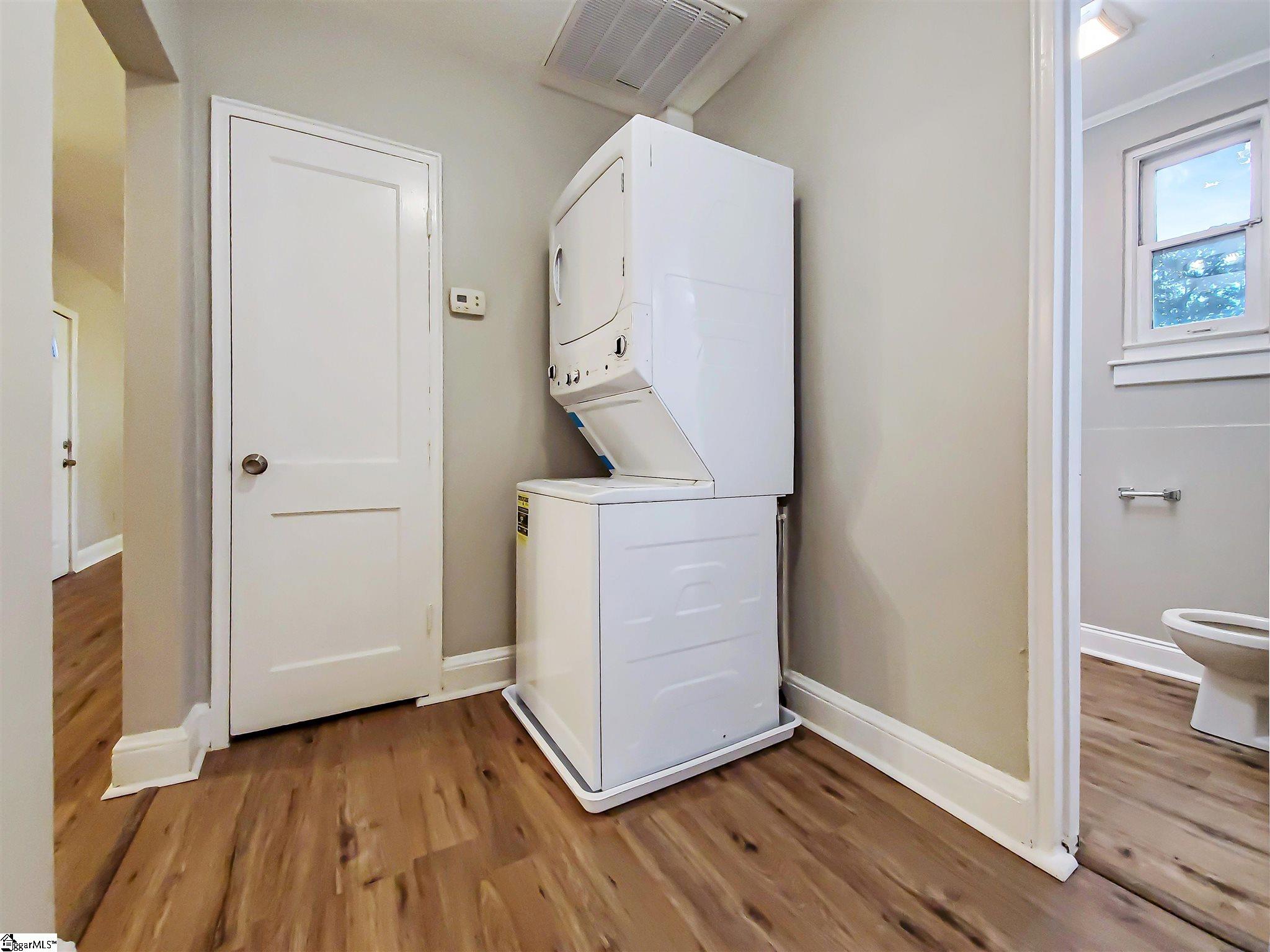 1599422 Property Photo 19