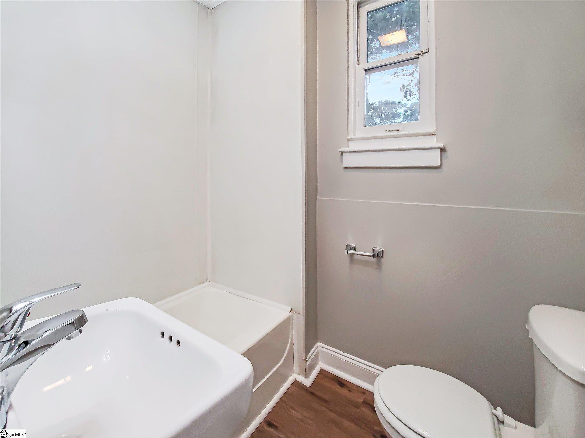 1599422 Property Photo 20