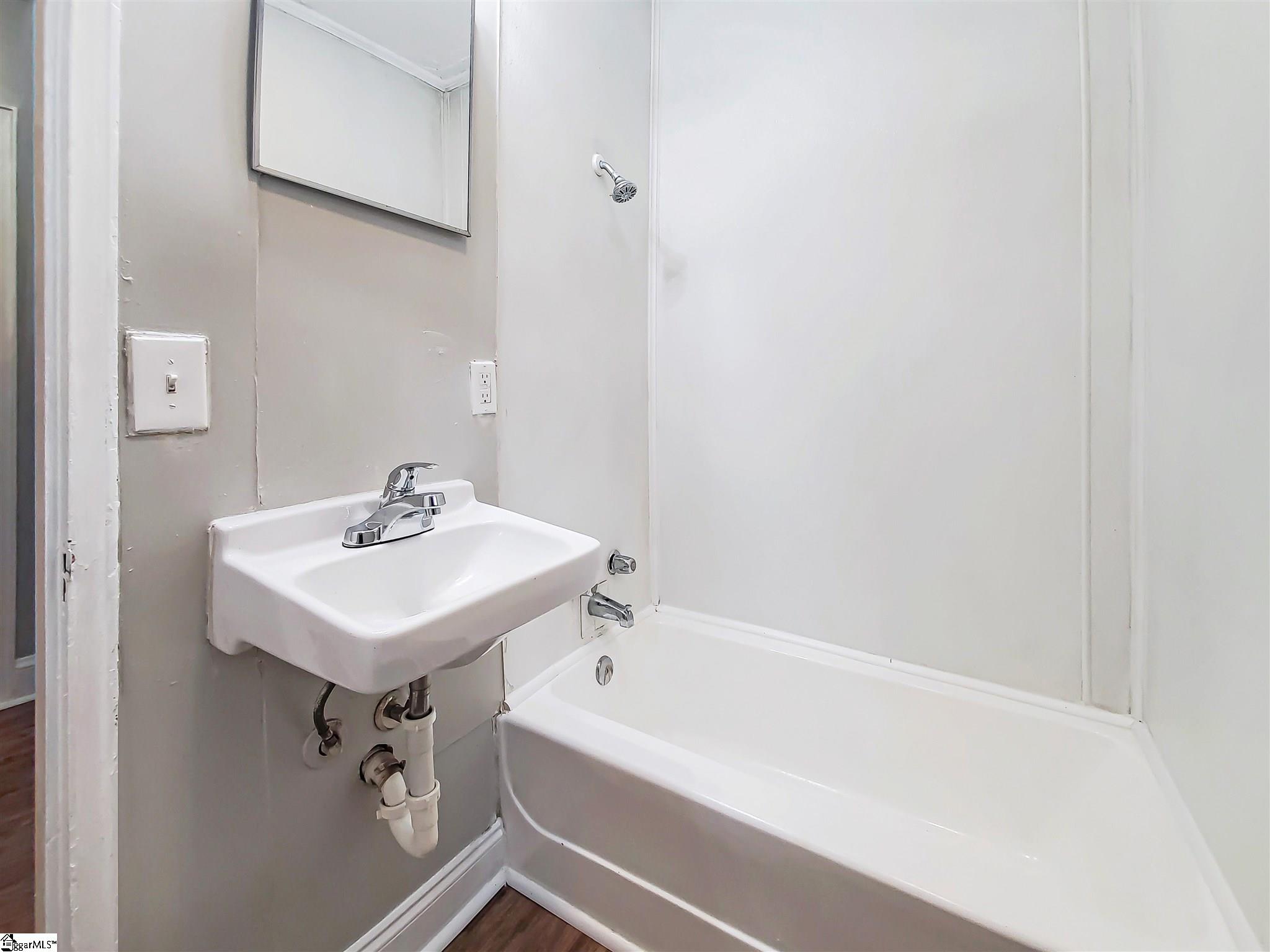 1599422 Property Photo 21