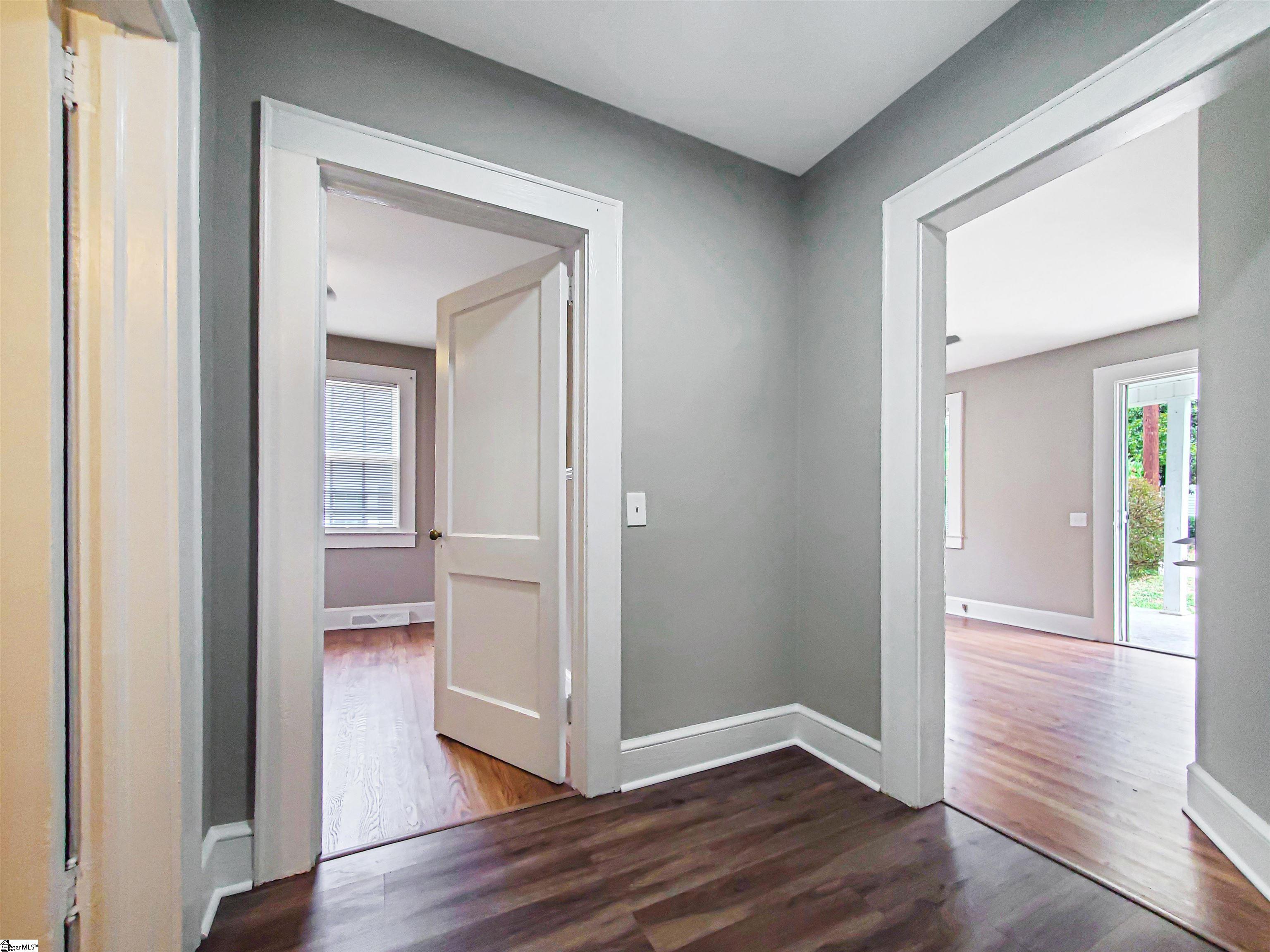 1599435 Property Photo 10