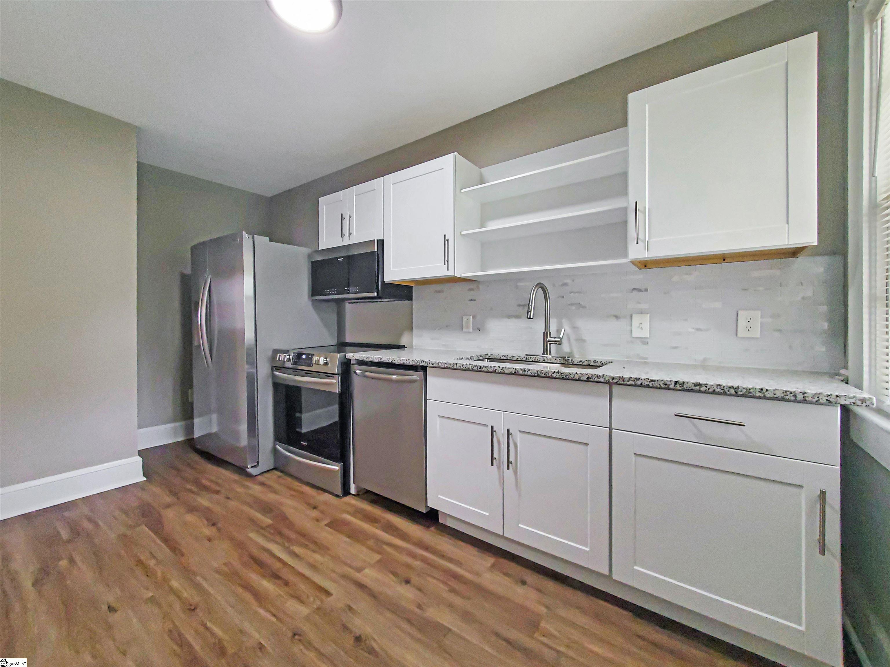 1599435 Property Photo 16