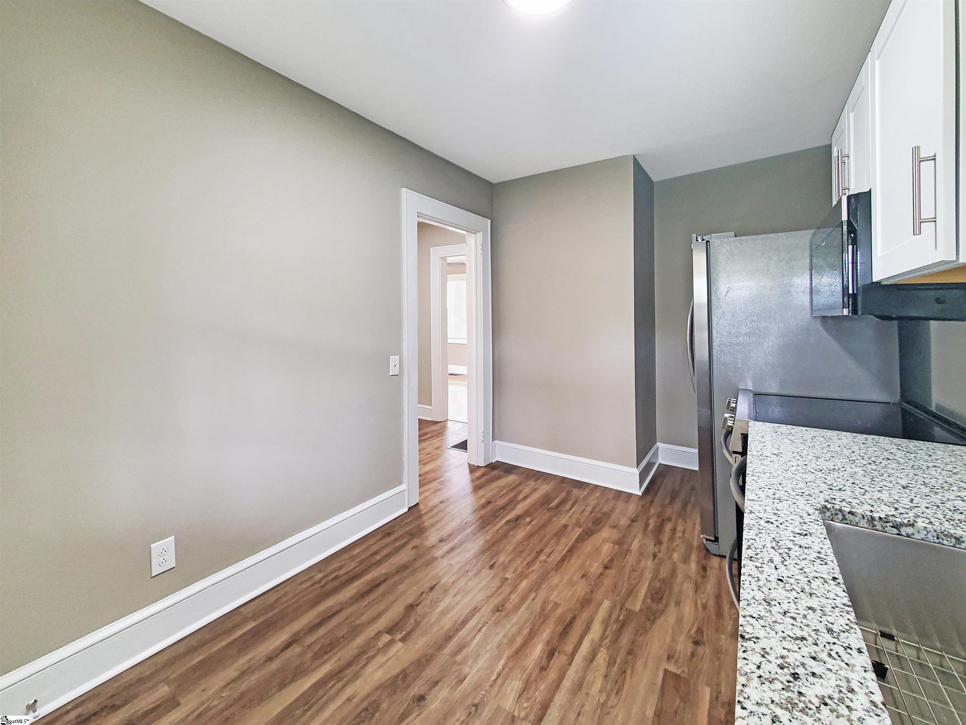 1599435 Property Photo 17