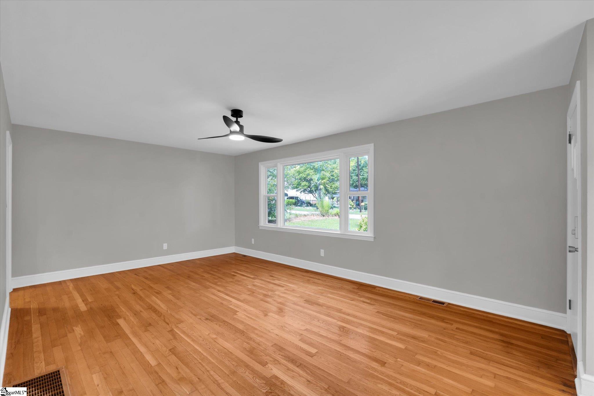 309 Milliken Avenue Property Photo 9
