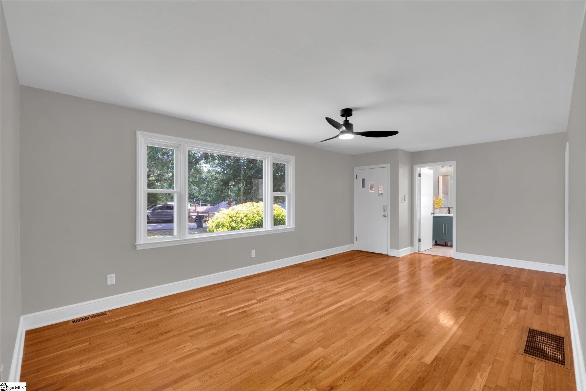 309 Milliken Avenue Property Photo 10