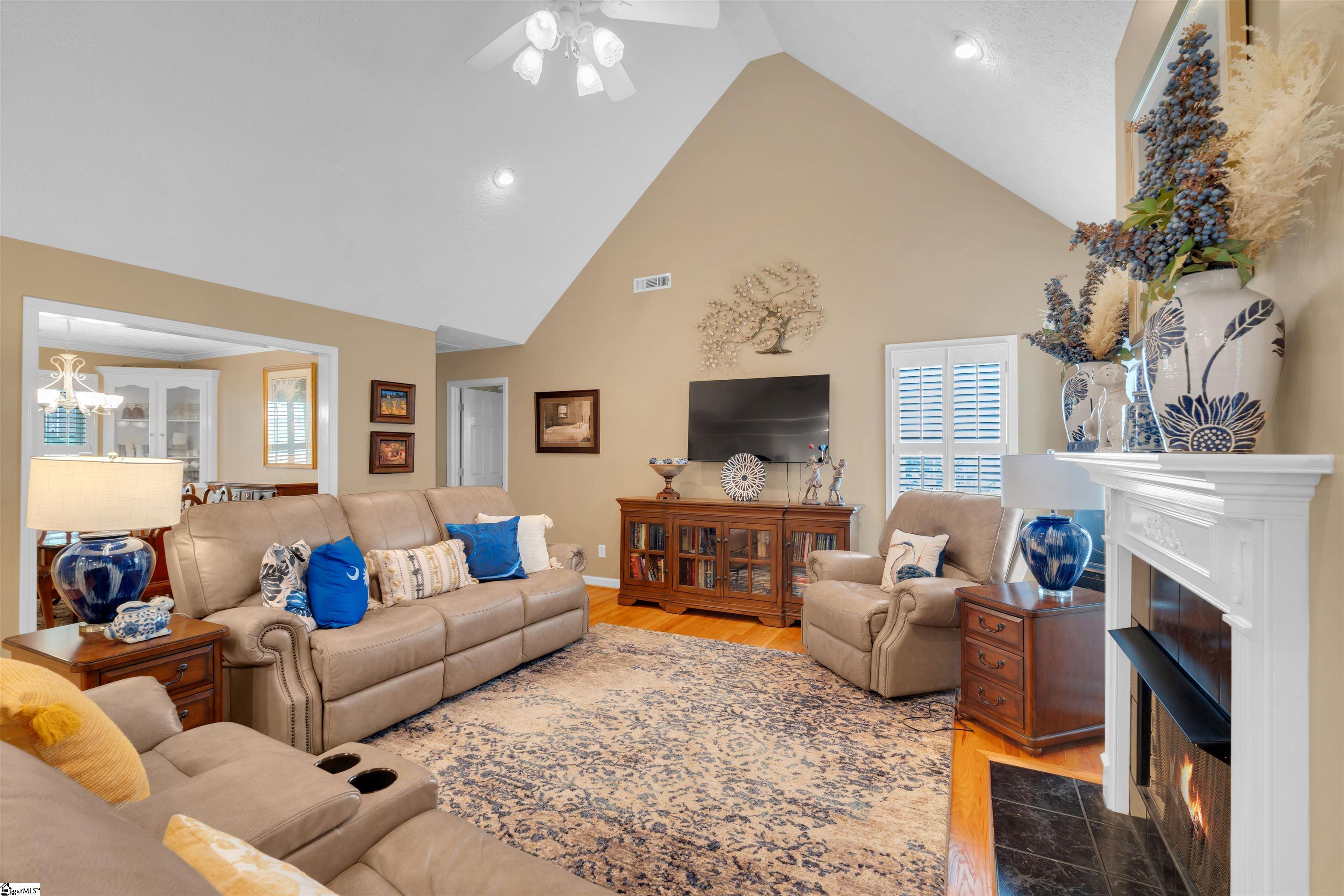 210 Camperdown Court Property Photo 13