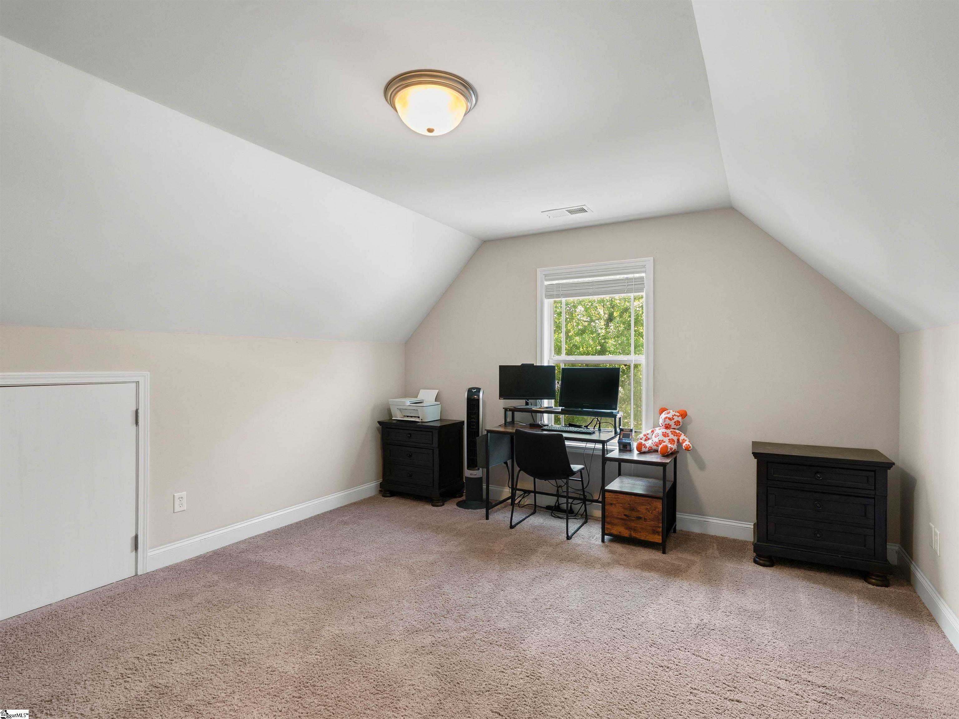 1008 Sylvia Street Property Photo 29