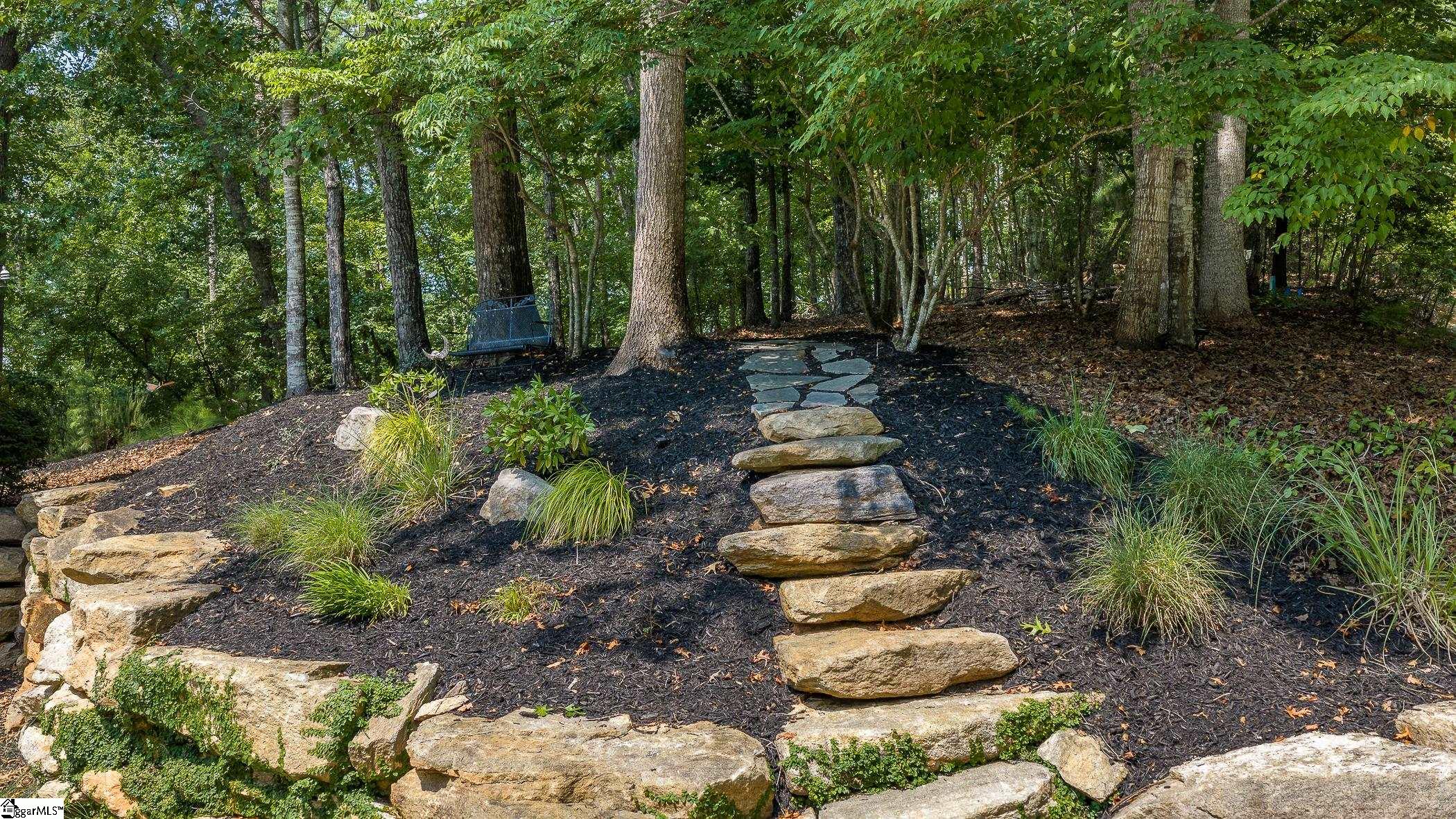 1599457 Property Photo 3