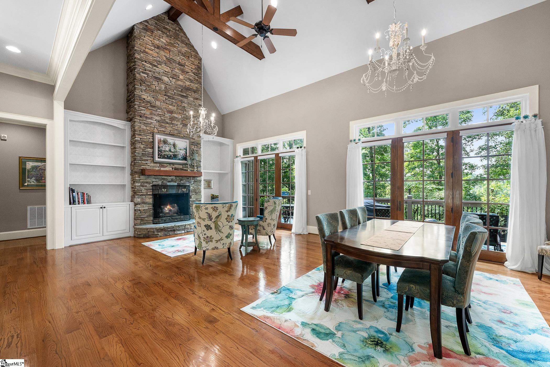 1599457 Property Photo 6