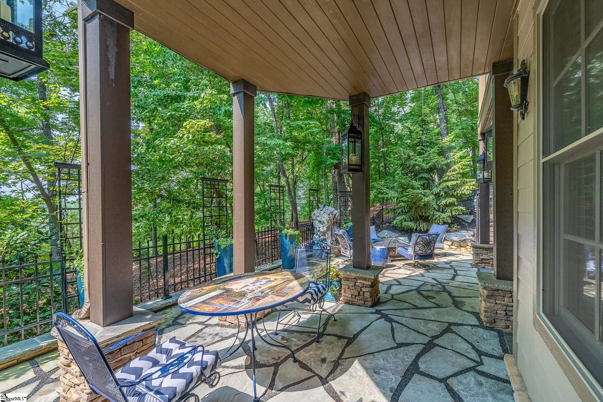 1599457 Property Photo 35