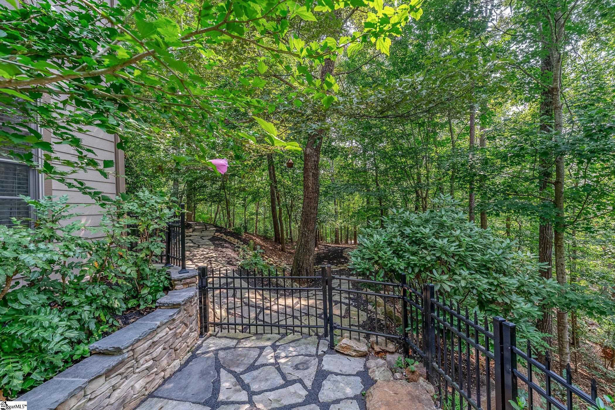 1599457 Property Photo 38