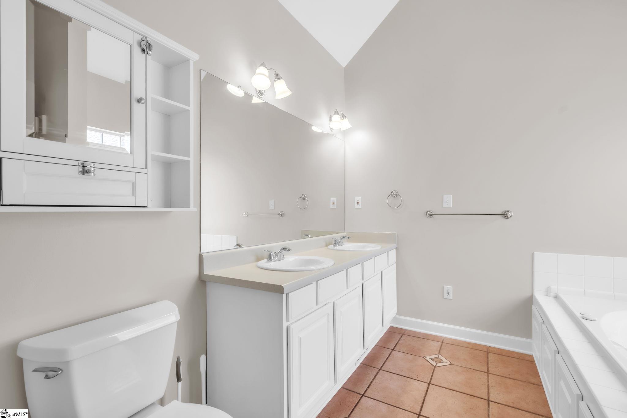 356 Garnet Valley Drive Property Photo 16