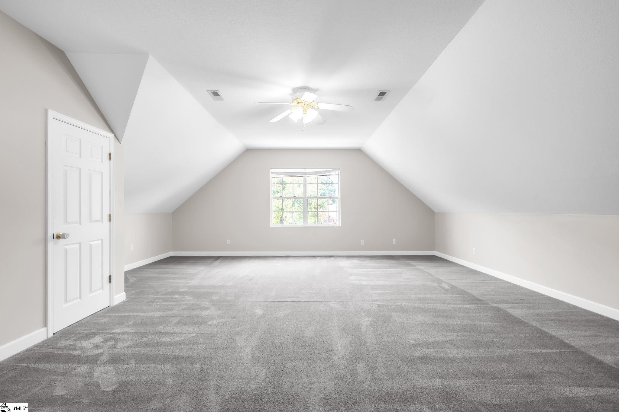 356 Garnet Valley Drive Property Photo 23
