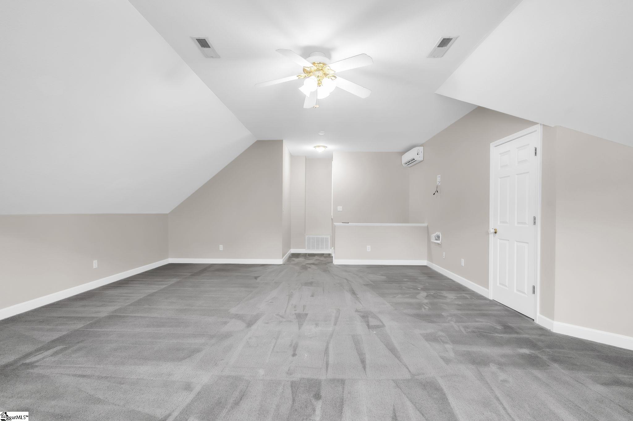356 Garnet Valley Drive Property Photo 24