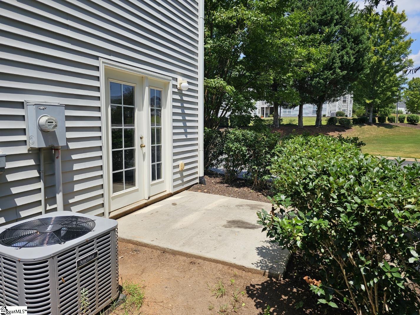 120 University Village Drive Property Photo 12