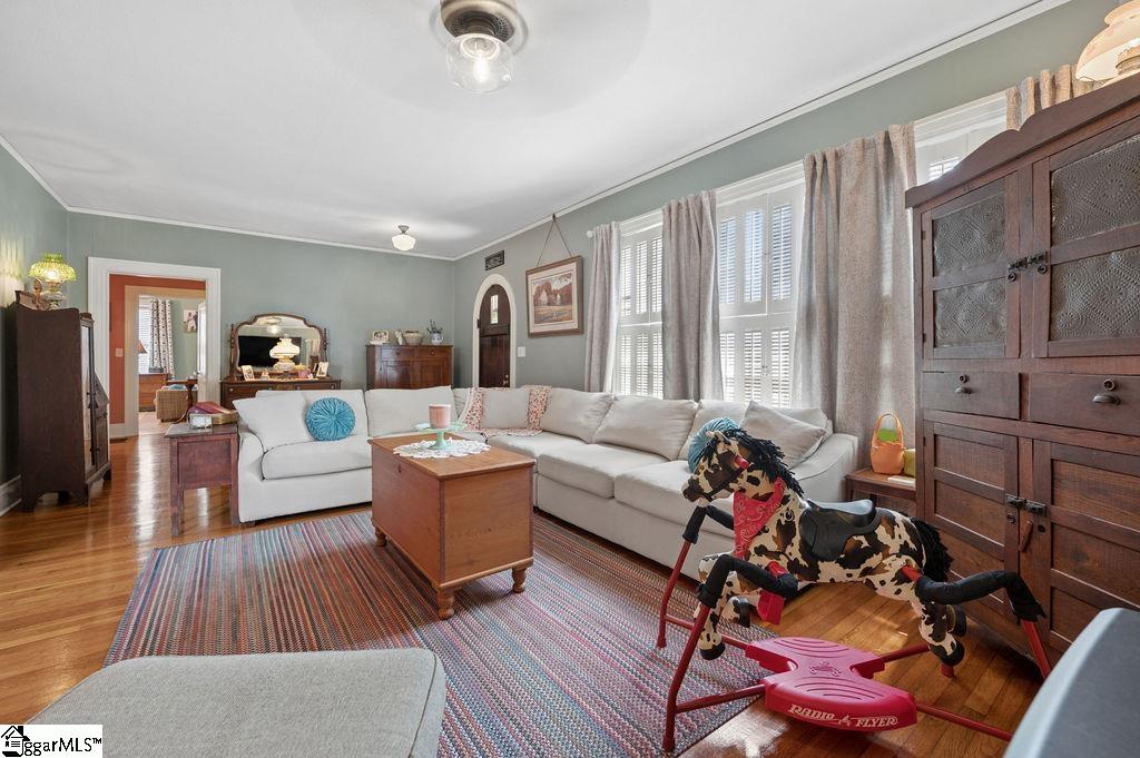 6 Oakland Avenue Property Photo 8