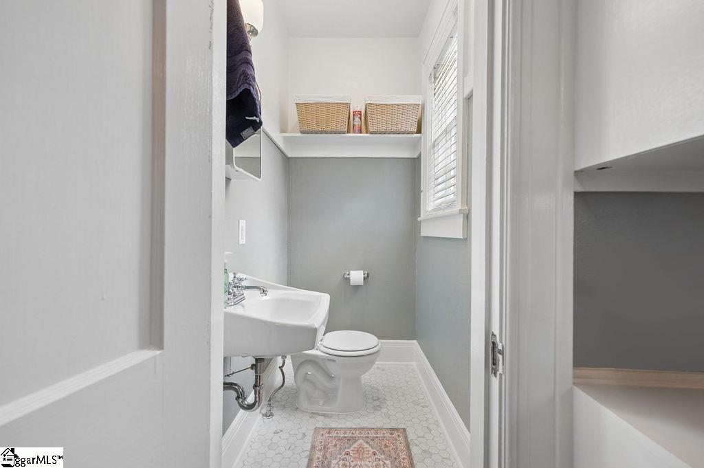 6 Oakland Avenue Property Photo 33