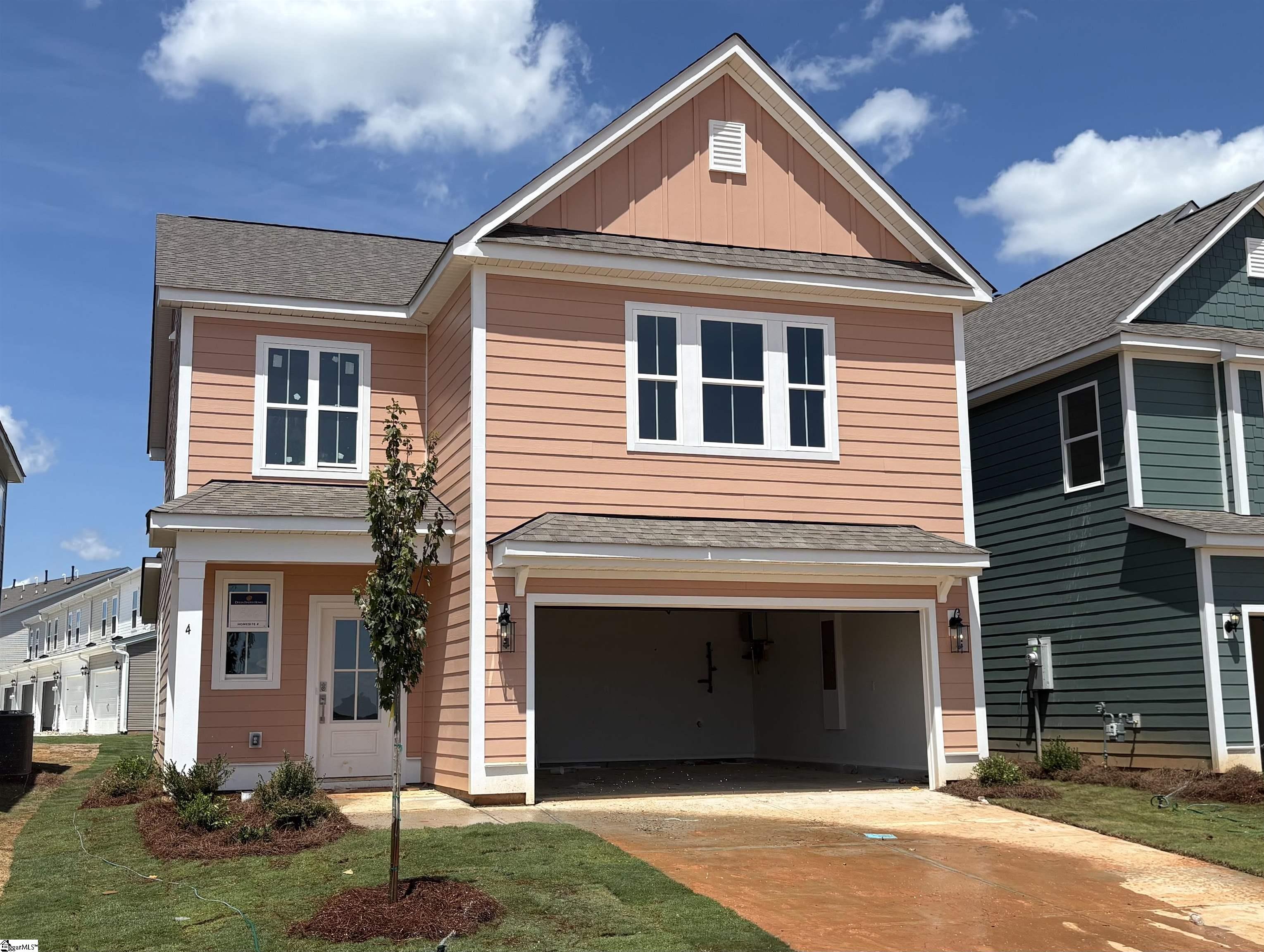 4 Whirlwind Way Property Photo 2
