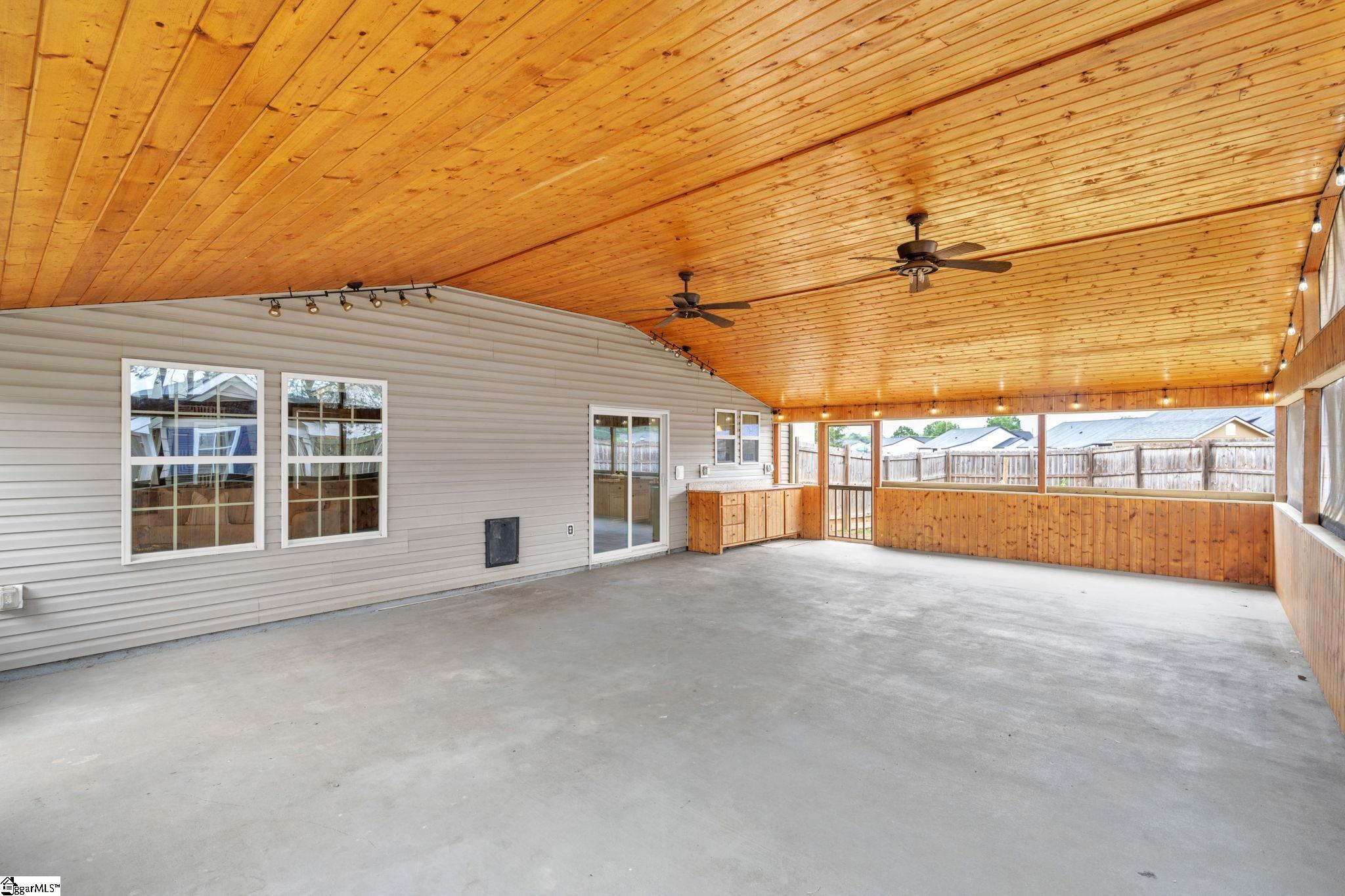 524 Marathon Court Property Photo 9