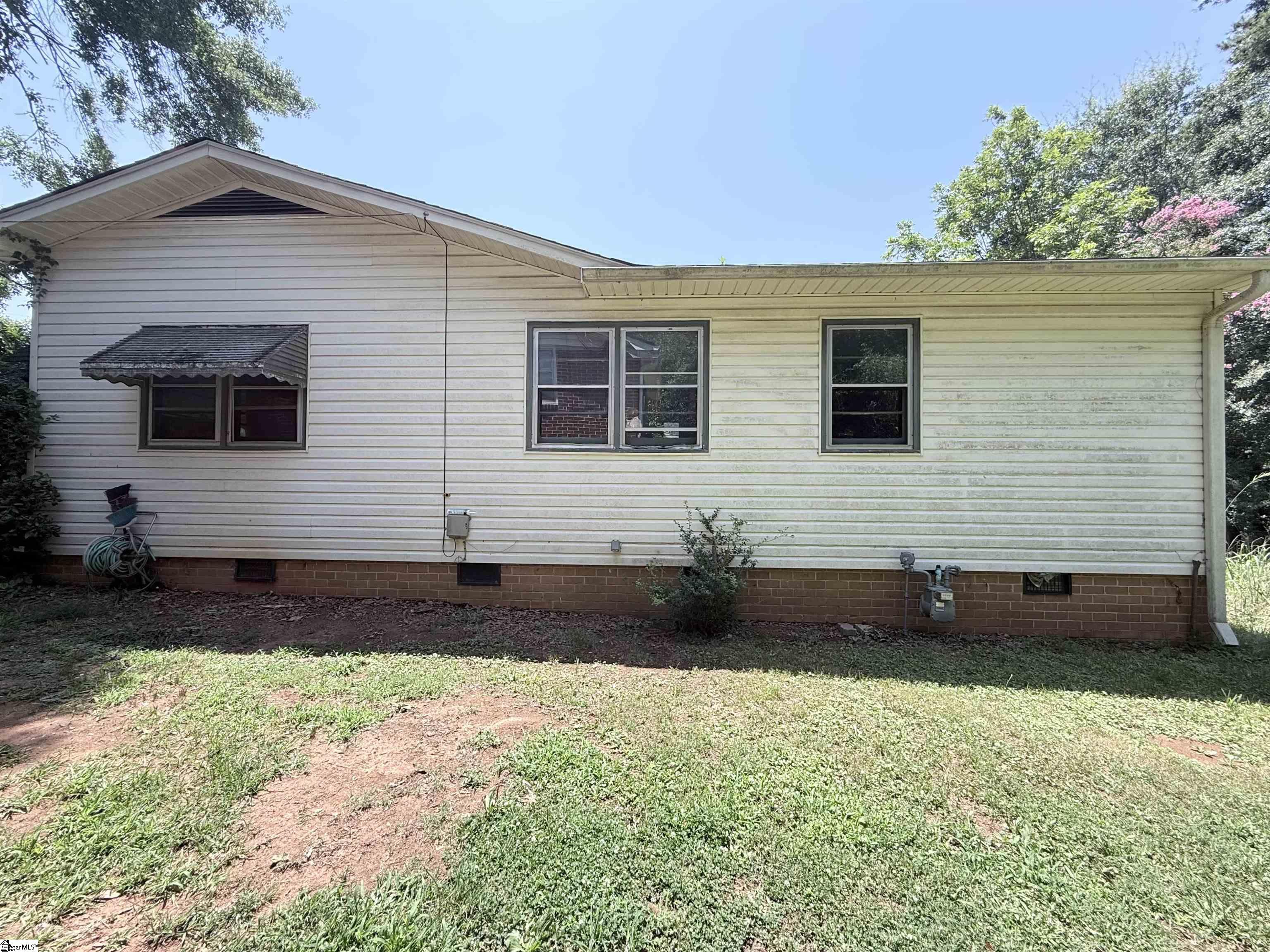 104 Cabot Court Property Photo 5