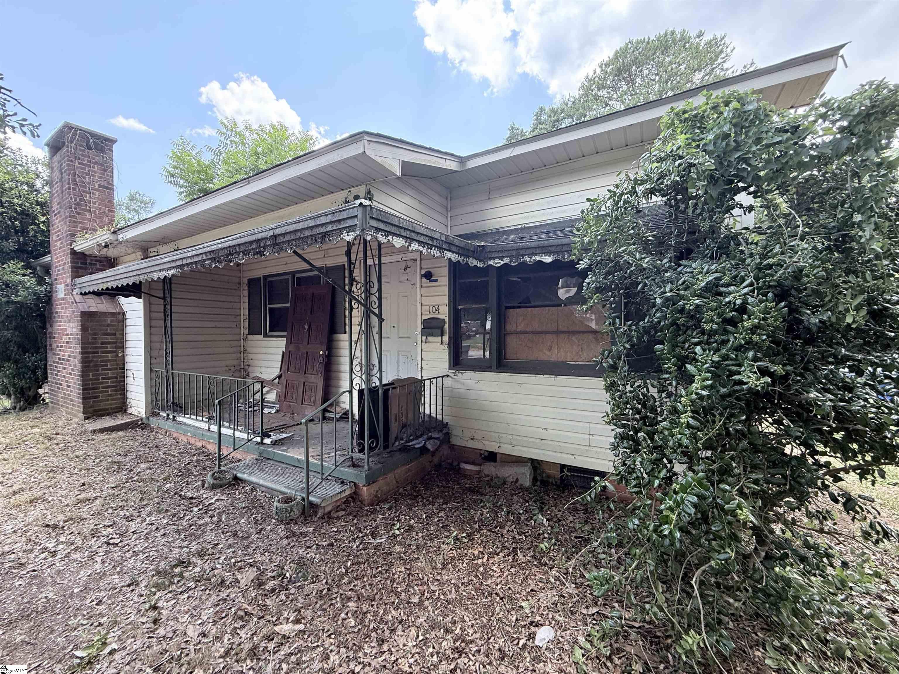 104 Cabot Court Property Photo 8