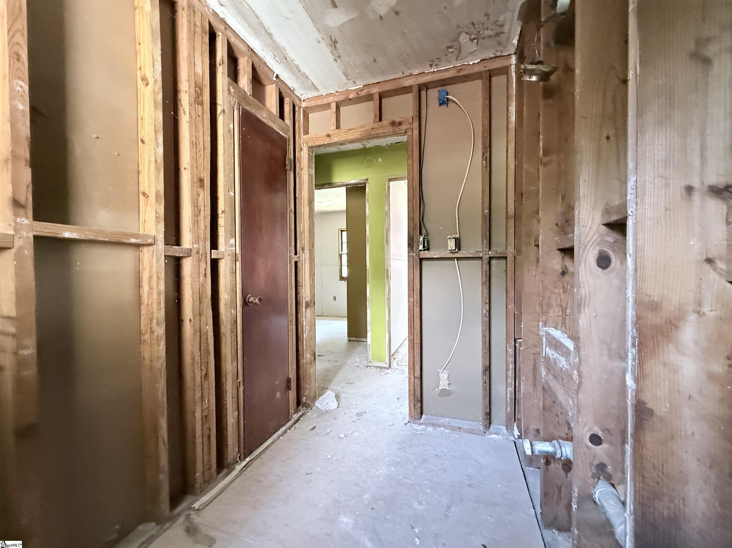 104 Cabot Court Property Photo 26