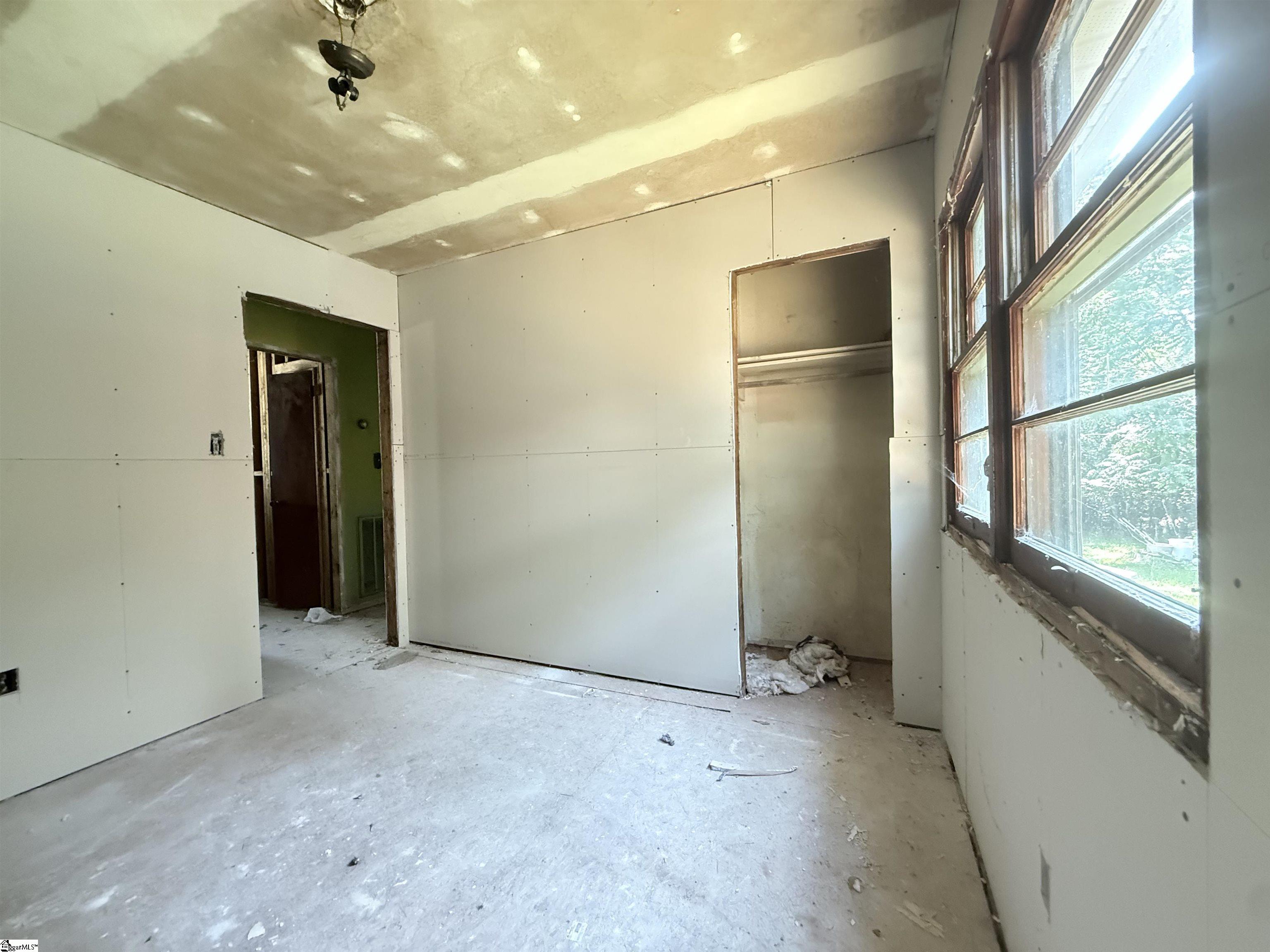 104 Cabot Court Property Photo 29