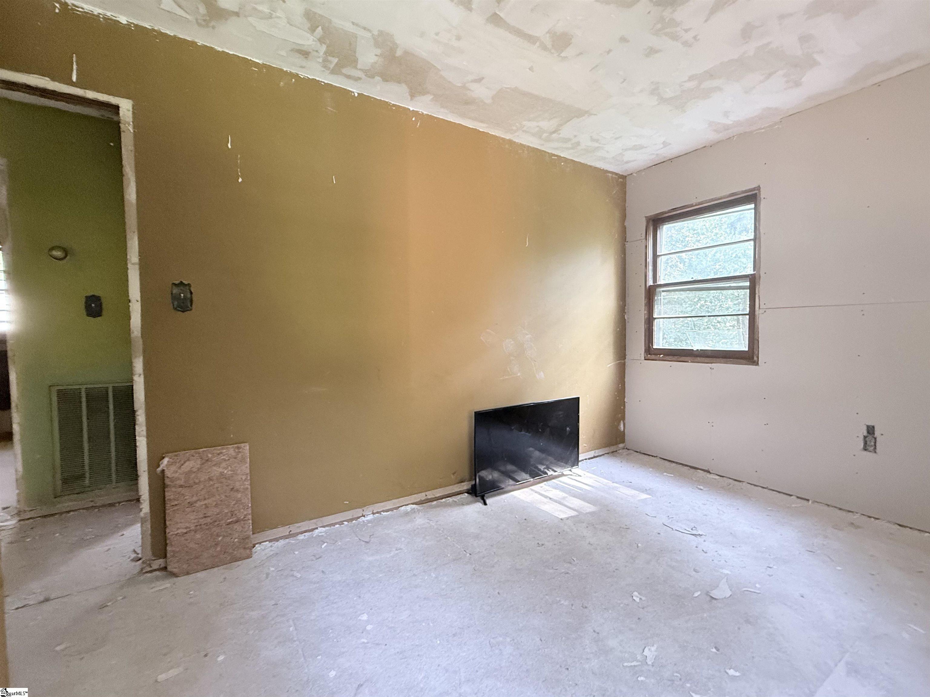 104 Cabot Court Property Photo 30