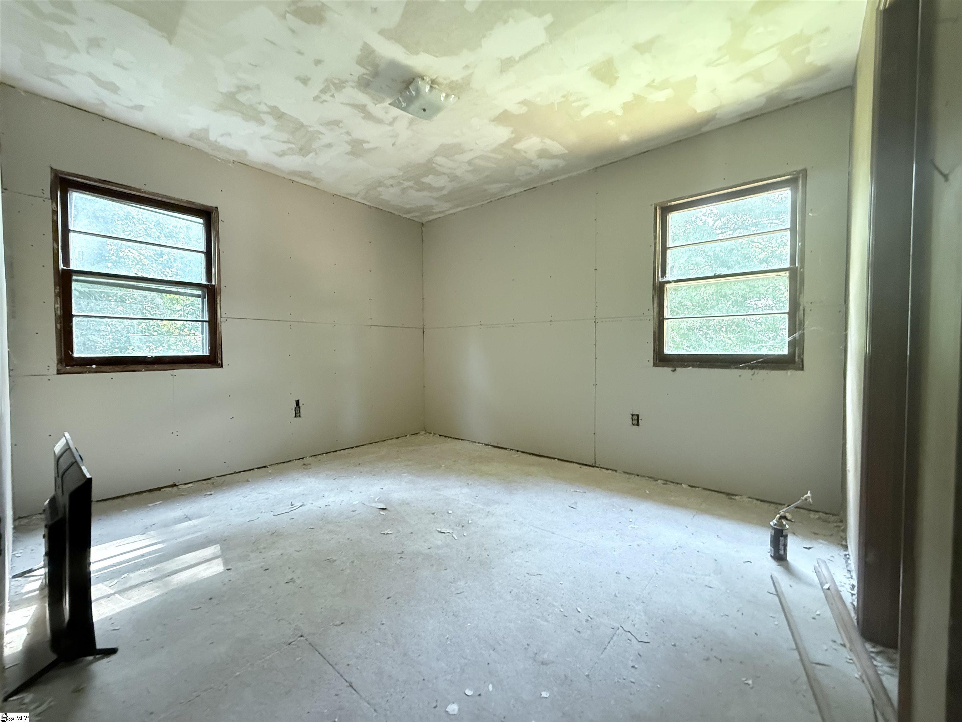 104 Cabot Court Property Photo 32