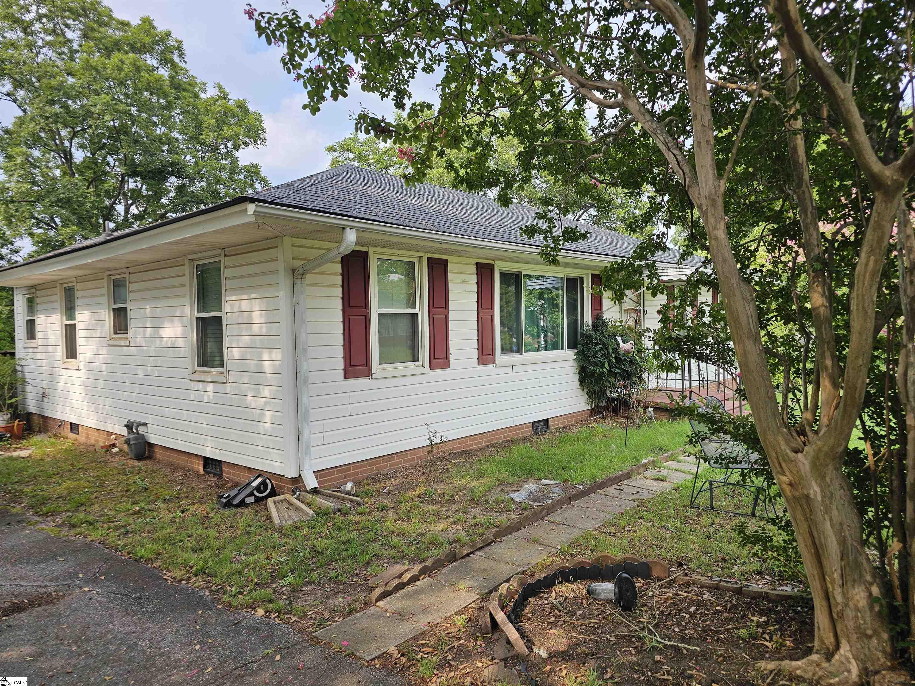 7427 Gravely Court Property Photo 3