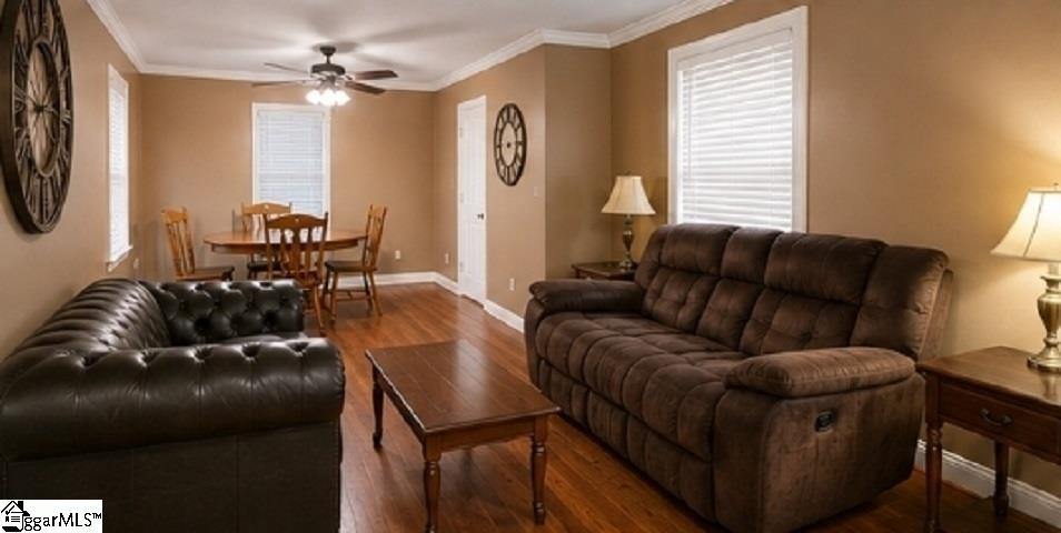 7427 Gravely Court Property Photo 6