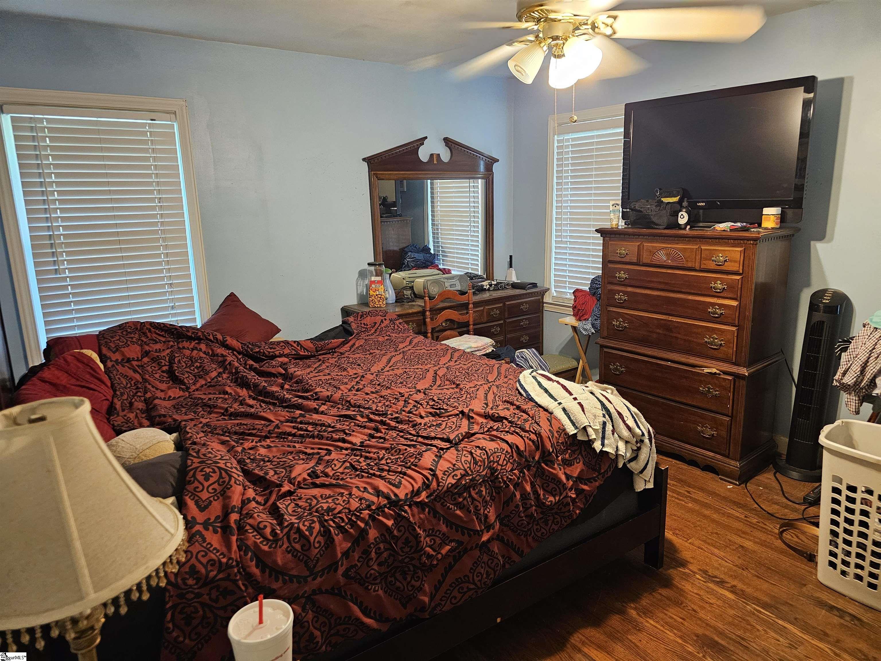 7427 Gravely Court Property Photo 12