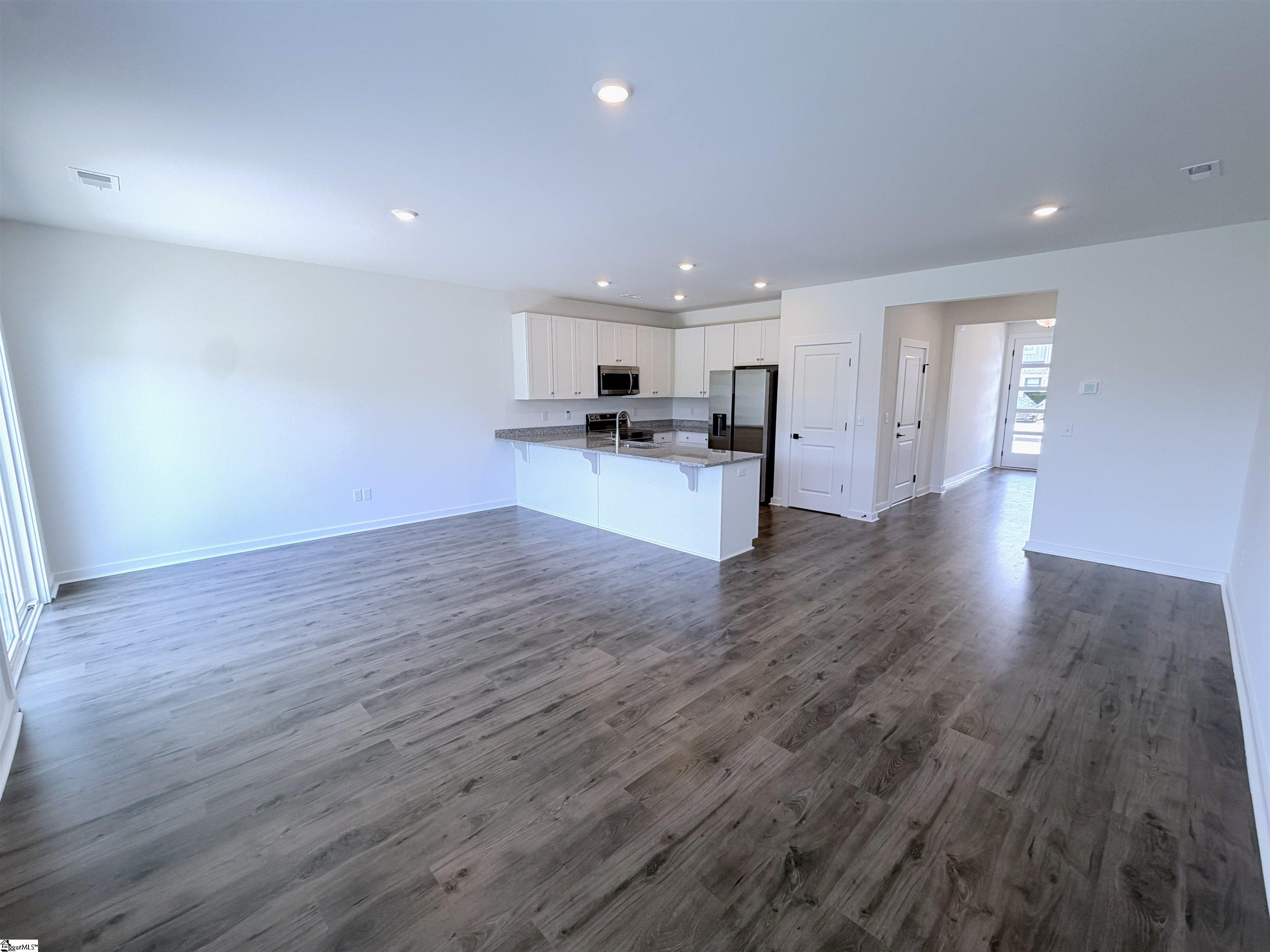 1294 Westgate Village Drive Property Photo 5