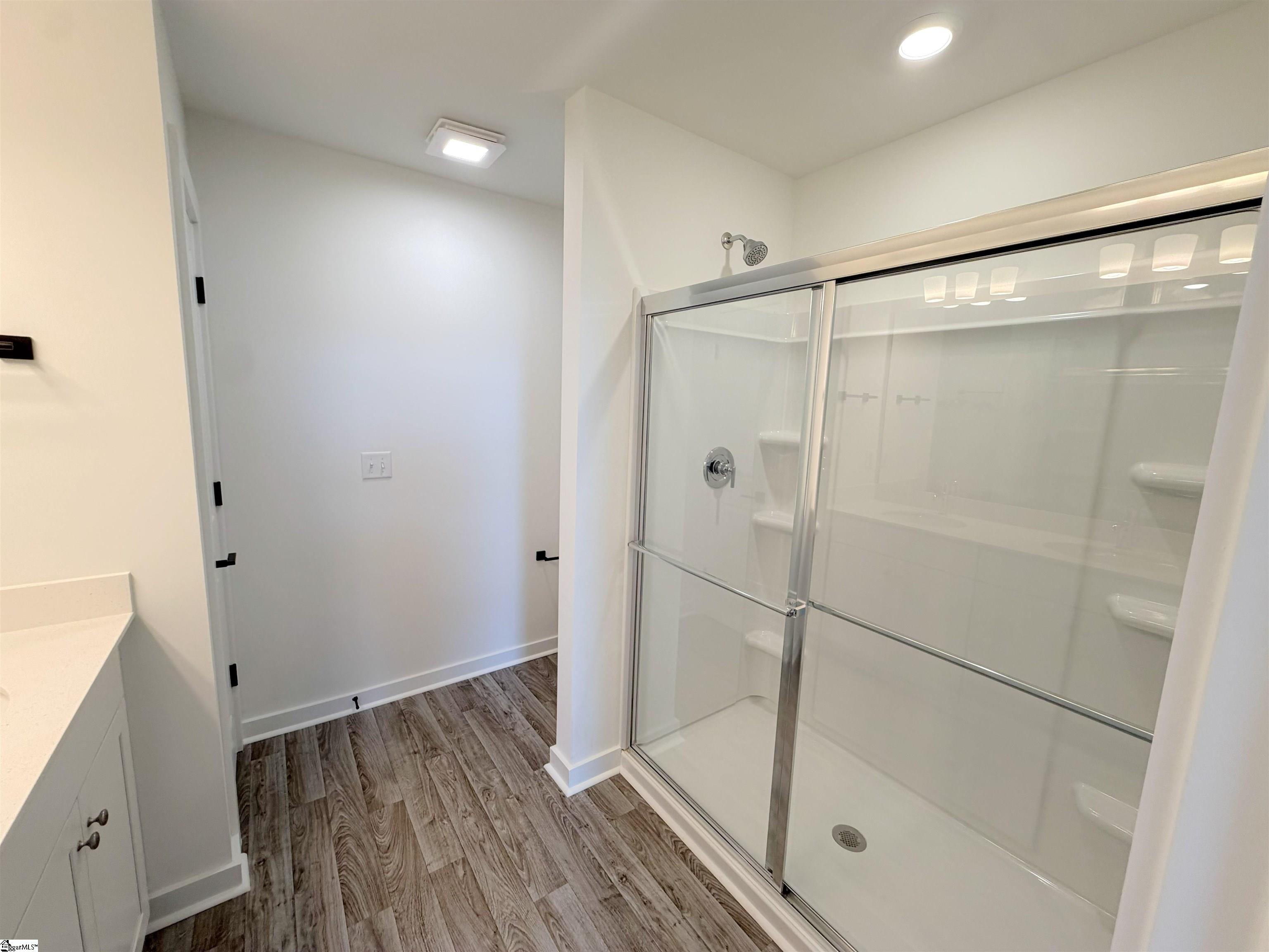1294 Westgate Village Drive Property Photo 13