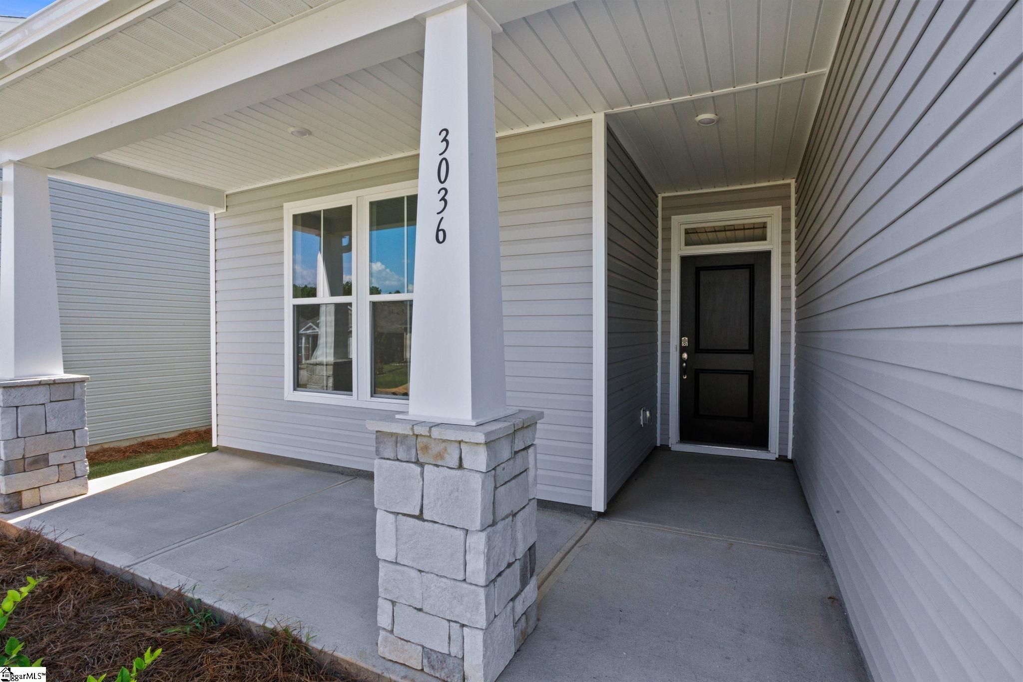 1599535 Property Photo 3