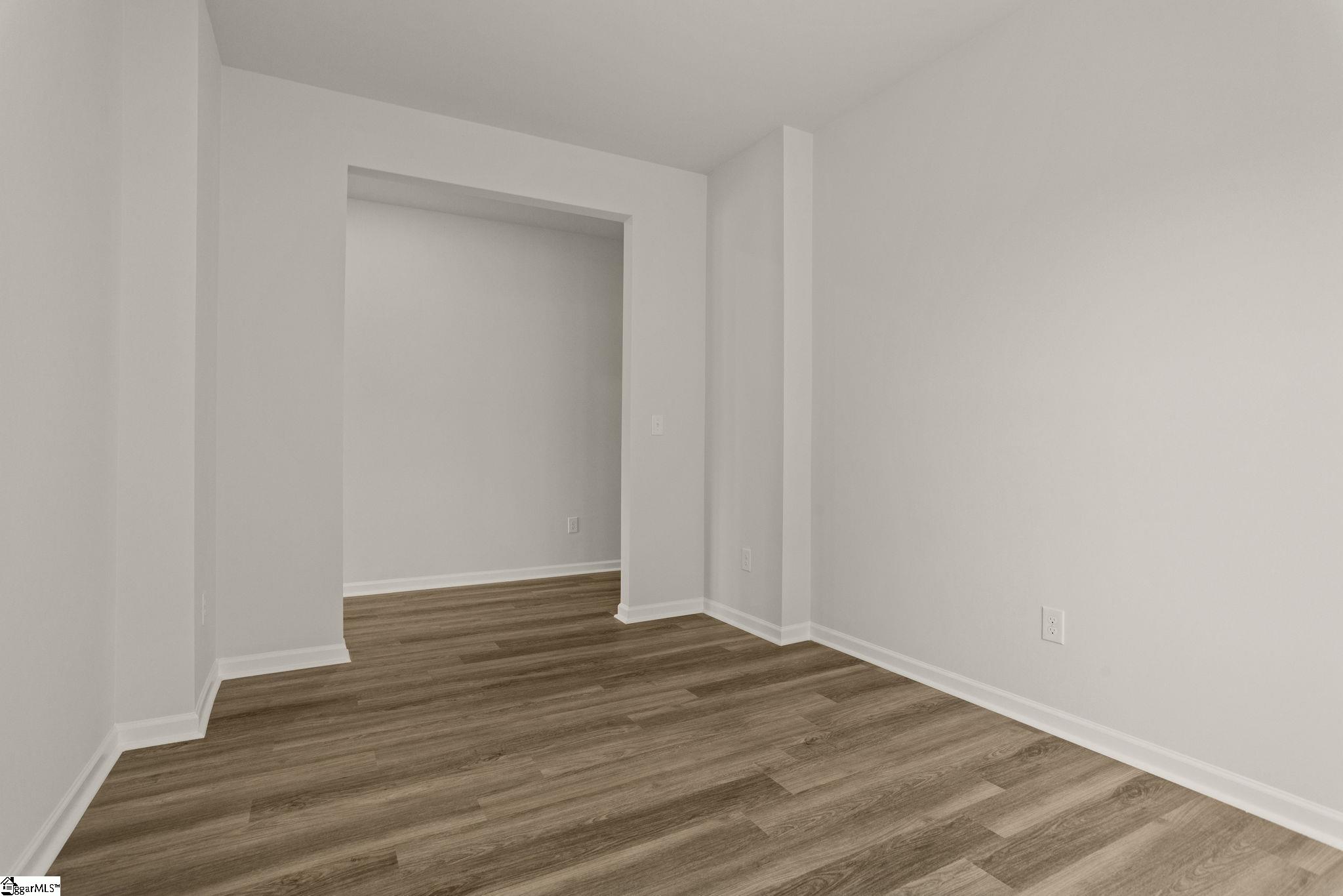 1599535 Property Photo 13