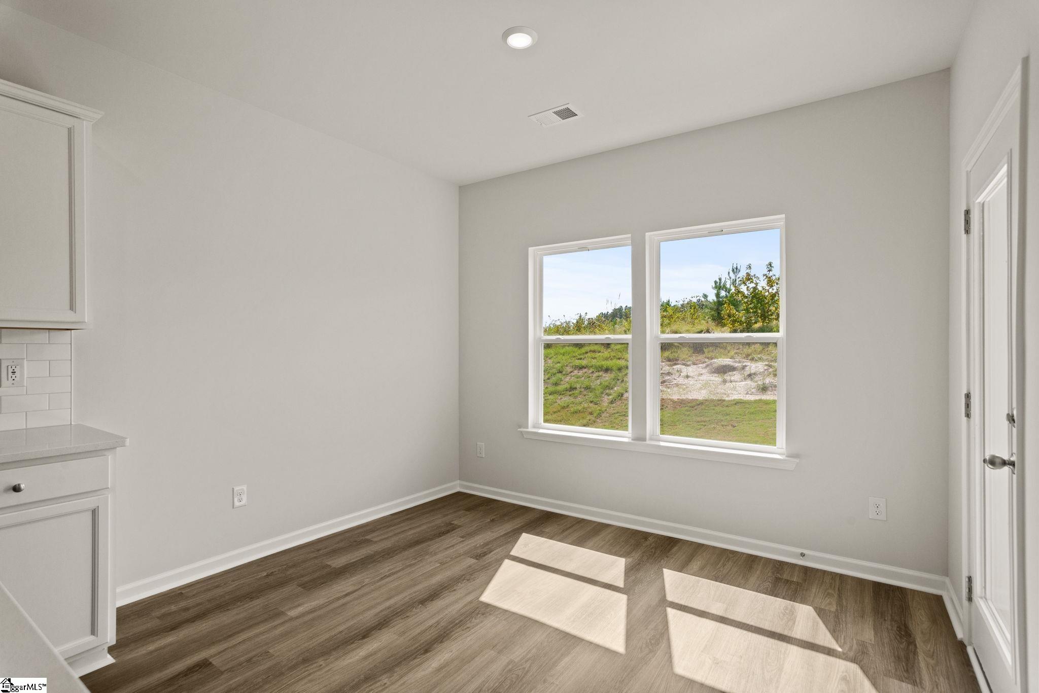 1599535 Property Photo 18