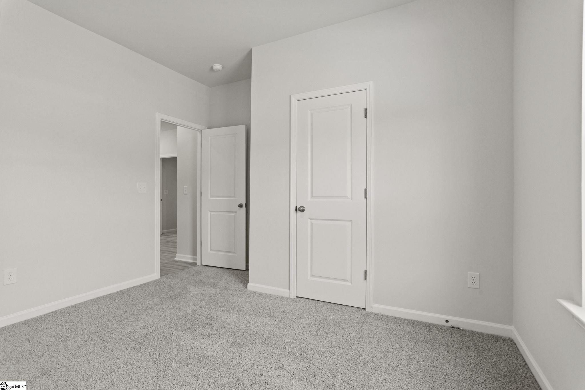 1599536 Property Photo 6