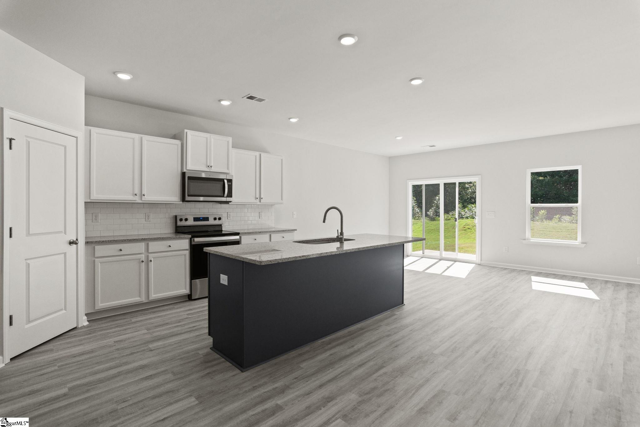 1599536 Property Photo 13