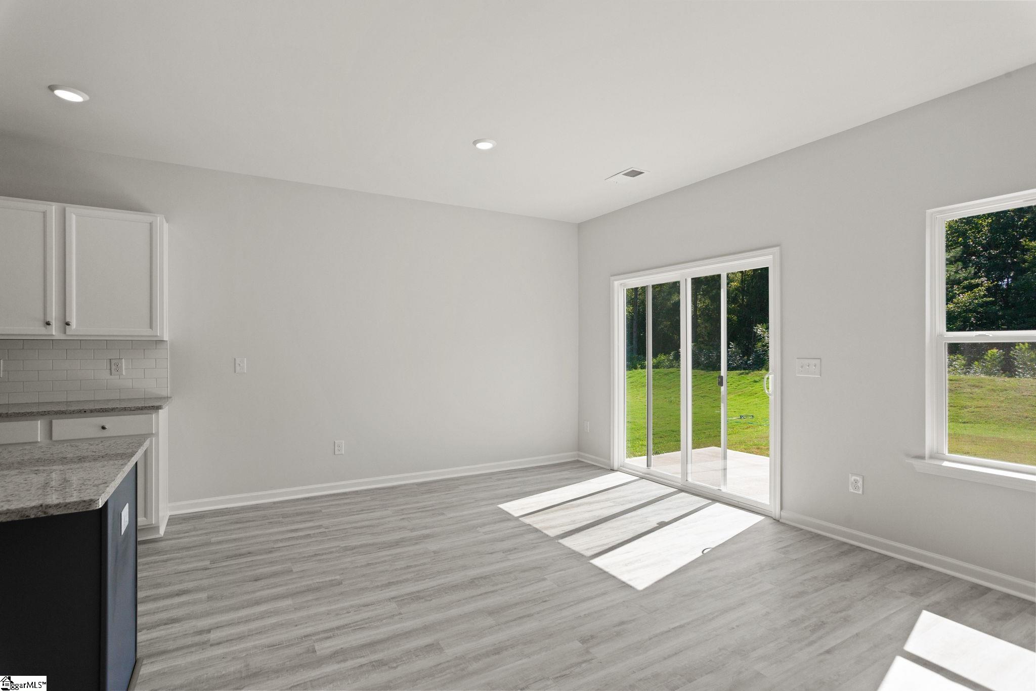 1599536 Property Photo 16