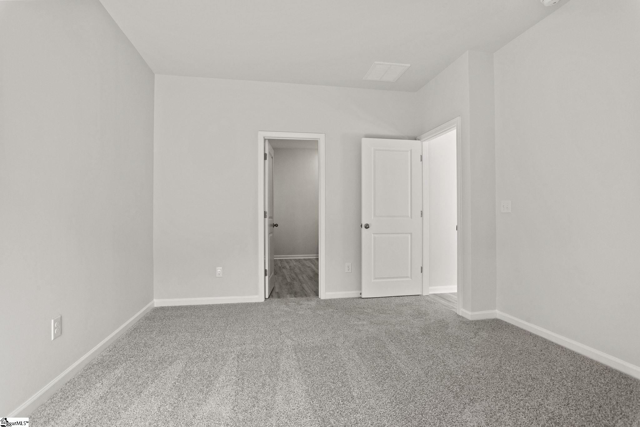 1599536 Property Photo 26