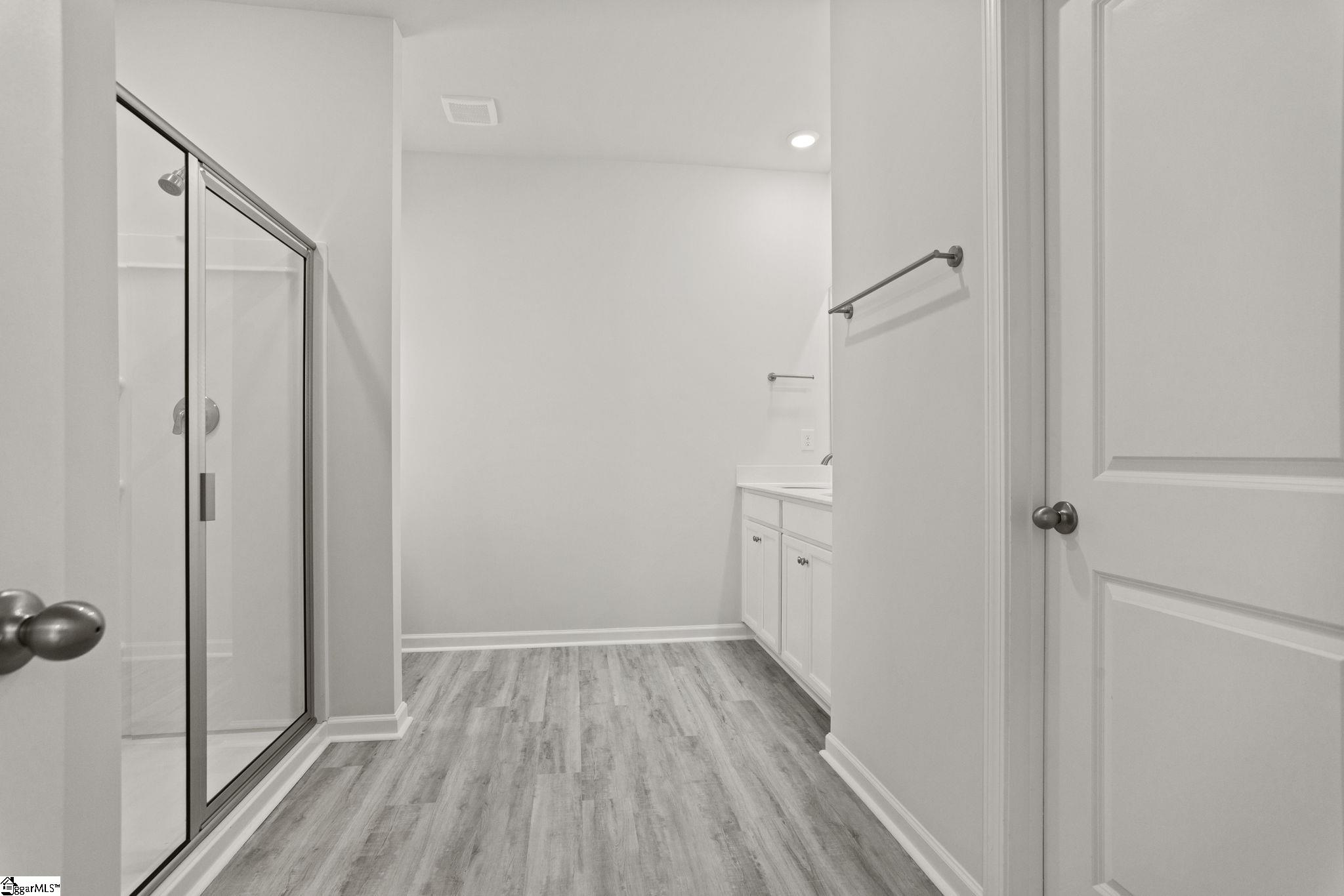 1599536 Property Photo 27