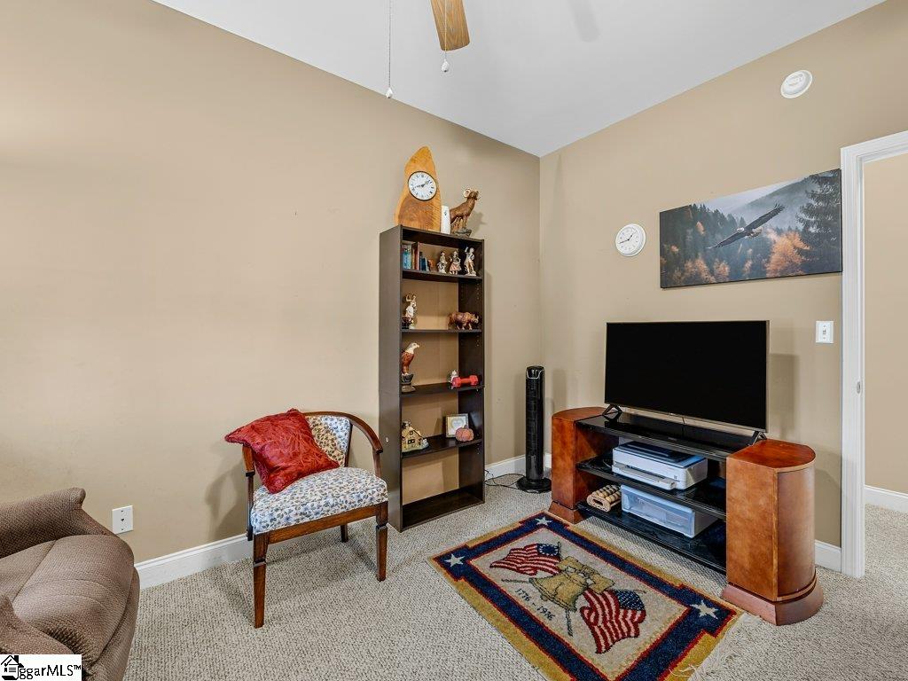404 Shallowford Drive Property Photo 32