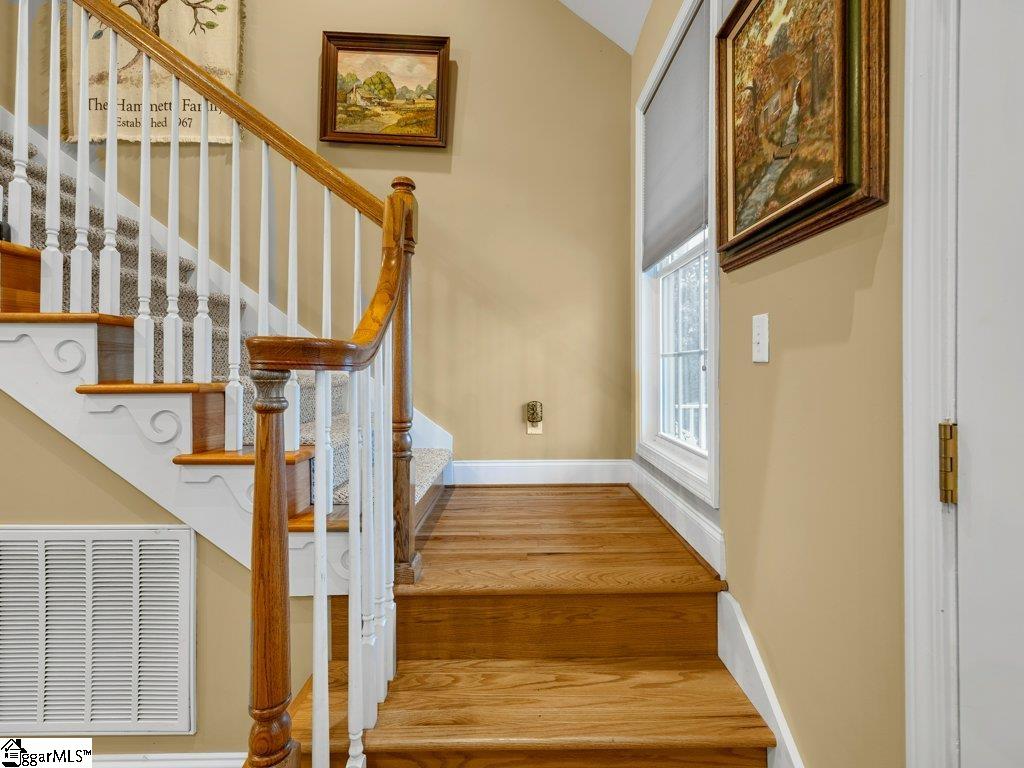 404 Shallowford Drive Property Photo 33