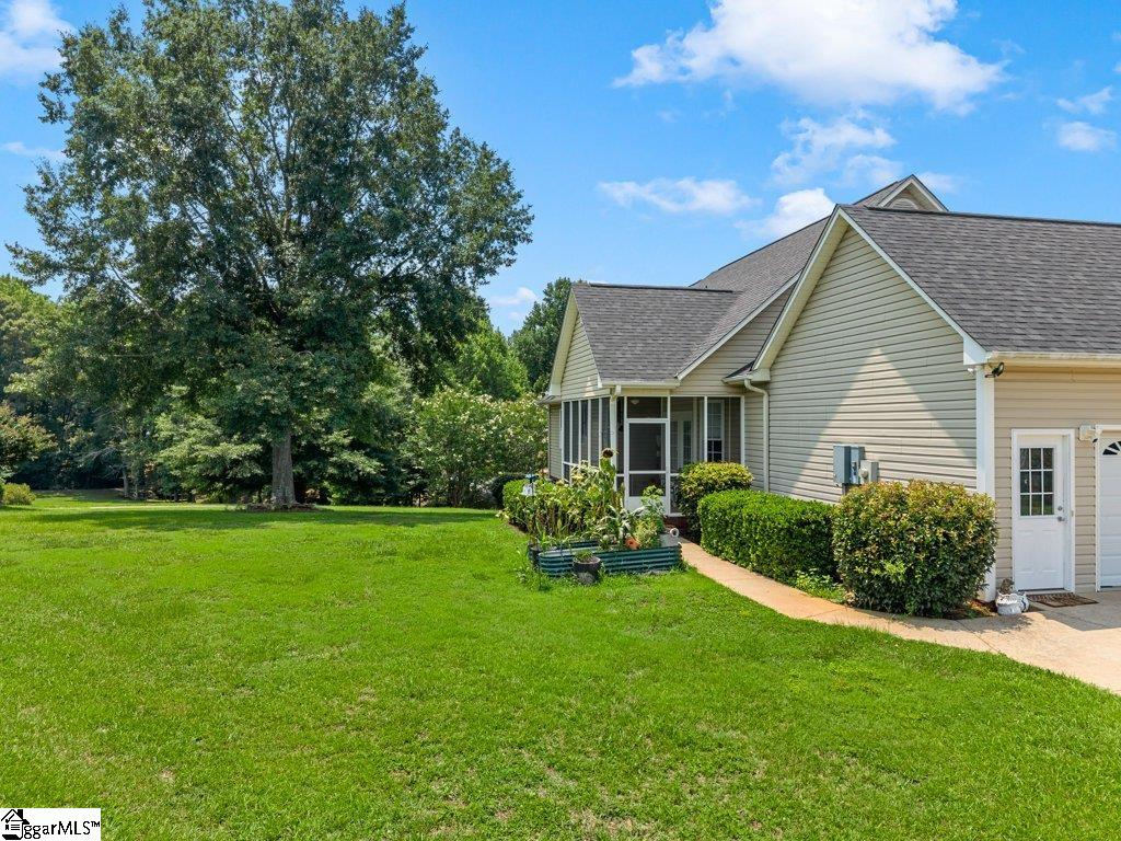 404 Shallowford Drive Property Photo 45
