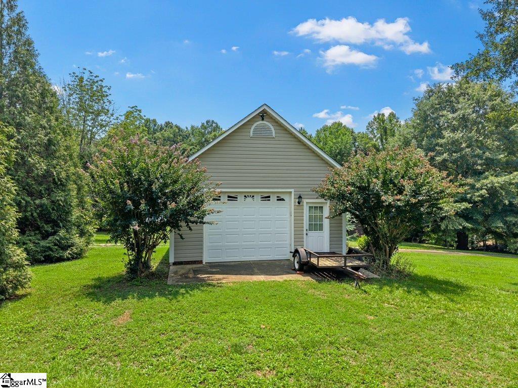 404 Shallowford Drive Property Photo 49