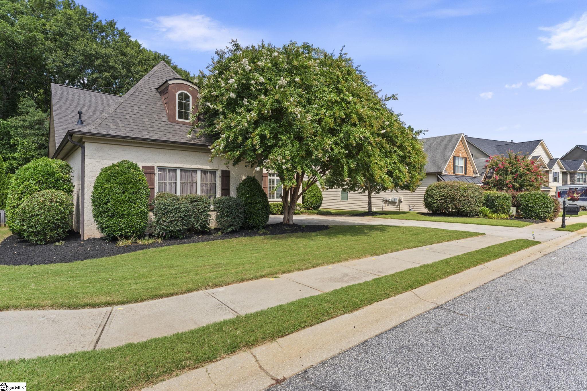 18 Candleston Place Property Photo 2